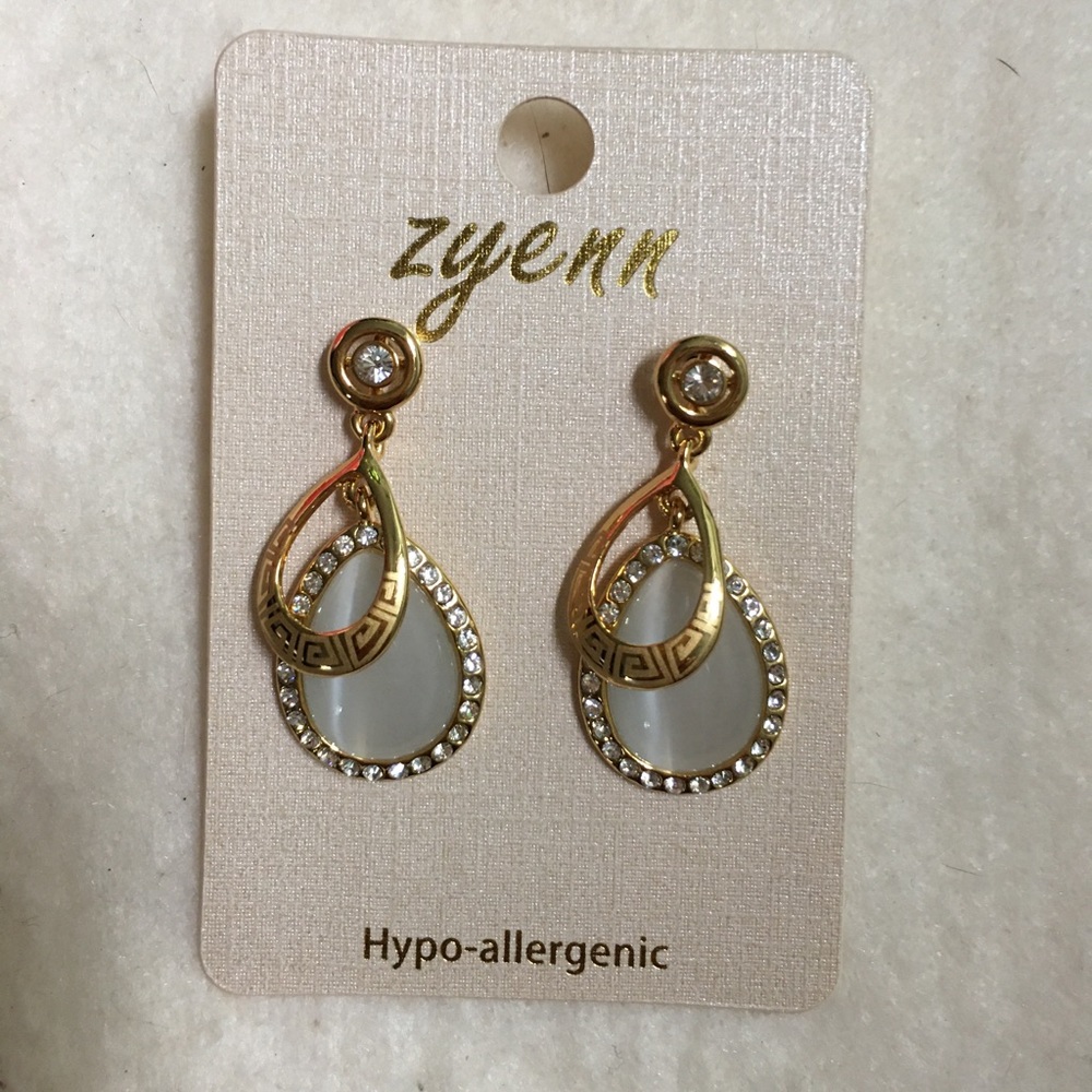 Costume jewelry brand new